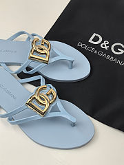 Dolce & Gabbana Jelly Flat Thong Sandals - 2
