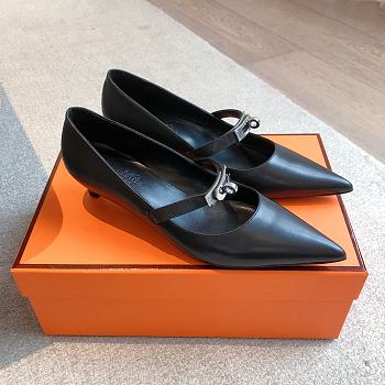 Hermes Calfskin Kiara 40 Pumps Black