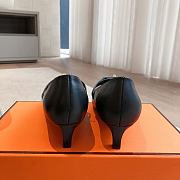 Hermes Calfskin Kiara 40 Pumps Black - 5
