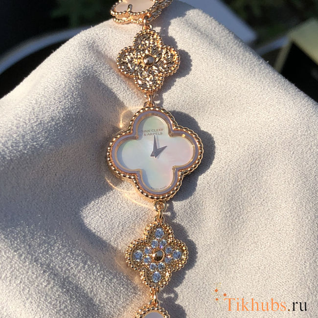 Van Cleef & Arpels Sweet Alhambra VCARO8SG00 23MM Watch - 1