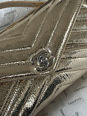 Chanel Chevron Clutch Metallic Gold 10x26x5cm - 2