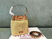 Valentino Garavani Rockstud Bucket 16x18x11cm. - 2