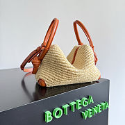 Bottega Veneta Loop Top Handle Bag in Raffia and Leather 19x12x9cm - 1