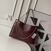 Chanel Shopping Bag in Lambskin & Gold-Tone Metal Red 40×28×9.5cm - 1