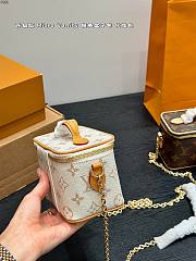 Louis Vuitton Micro Vanity Case 11x14cm - 5