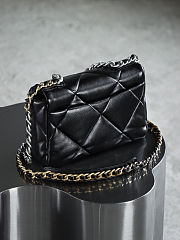 Chanel 19 Flap Bag in Black Quilted Lambskin with Mixed Hardware 26X16X9 cm - 5