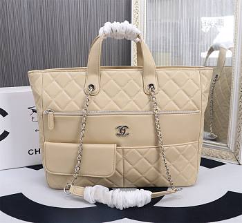 Chanel Quilted Calfskin Ultra Pocket Tote 37×36×8cm