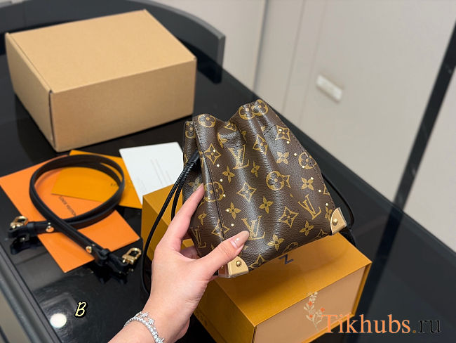 Louis Vuitton Nano Noé Trunk Monogram 15x17cm - 1