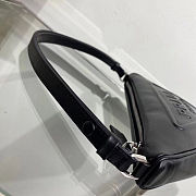 Prada Triangle Leather Zip Shoulder Bag 26x16x5cm - 4