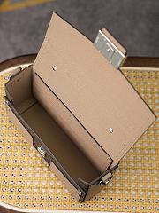 Fendi Baguette Soft Trunk 21.5x6.5x12cm - 6