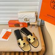 Hermès Oran Sandals Dore Chevre - 3