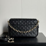 Gucci GG Emblem Medium Shoulder Bag 28x17x9cm - 4