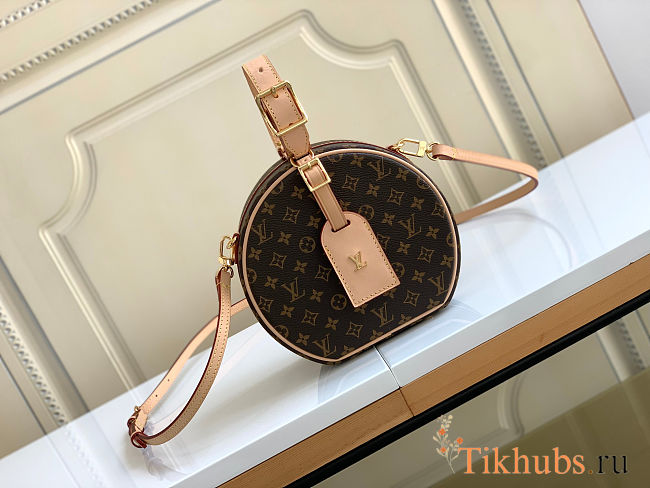 Louis Vuitton Petite Boite Chapeau 17.5x16.5x7.5cm - 1