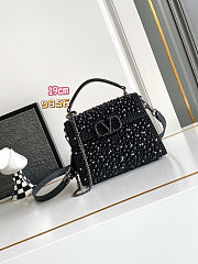 Valentino Garavani Mini VSling Handbag With Sparkling Embroidery 19 x 13 x 9 cm - 1