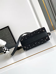 Valentino Garavani Mini VSling Handbag With Sparkling Embroidery 19 x 13 x 9 cm - 5