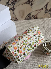 Dior Book Tote with Strap in the white multicolor Daisy Garden 24x20cm - 6