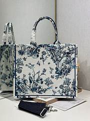 Dior Book Tote in Blue Toile de Jouy Floral Garden Embroidery 42×35×18.5cm - 5