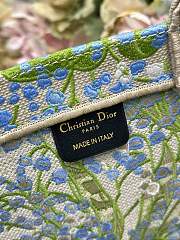 Dior Book Tote features the Multicolor Lily of the Valley embroidery 36×28 cm - 5