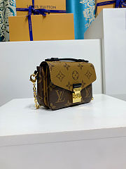 Louis Vuitton Pochette Métis 14 x 11 x 3.5cm - 4