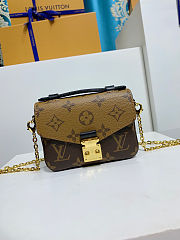 Louis Vuitton Pochette Métis 14 x 11 x 3.5cm - 3