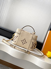 Louis Vuitton Vanity PM Empreinte Monogram Giant Cream 19×13×11cm - 2