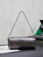 Miu Miu Nappa leather pouch Embossed-Logo Cylinder Bag 21.5 x 9 x 9cm - 4