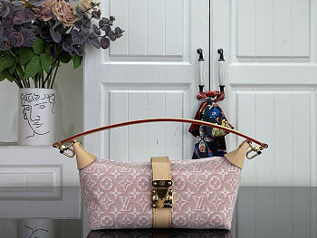Louis Vuitton Pochette Mia Pink 22x14.5x8cm