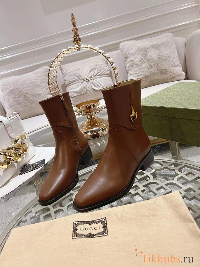 Gucci Leather Round-Toe Slip-On Boots - 1