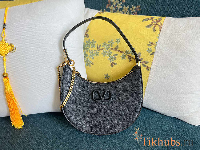 Valentino Garavani Mini VLogo Signature Hobo Bag 20x12×4cm - 1