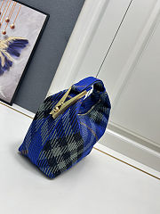 Burberry Peg Duffle Bag 21.5 x 10.5 x 23cm - 4