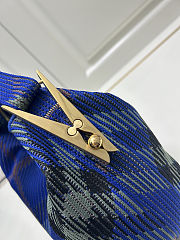 Burberry Peg Duffle Bag 21.5 x 10.5 x 23cm - 3