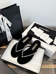 Chanel Pearl-Embellished Thong Sandals - 5