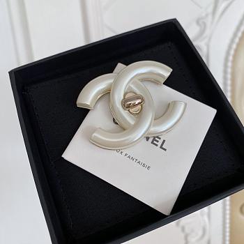 Chanel C24 Oversized CC Pearl Brooch