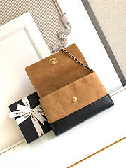 Chanel Large Flap Bag with Top Handle in Black and Beige 18x29x8cm - 3