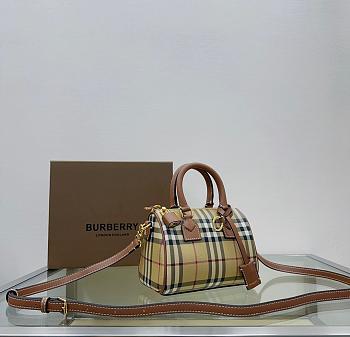 Burberry Mini Check Bowling Bag 18.5 x 11 x 12cm