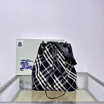 Burberry Medium Check Bucket Bag 27.5x 16x 29cm