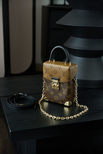 Louis Vuitton Camera Box 12.5 x 17.6 x 6 cm