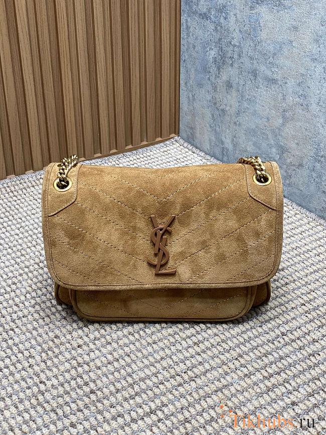 Saint Laurent Niki Medium Shoulder Bag in Suede 28x20x8cm - 1