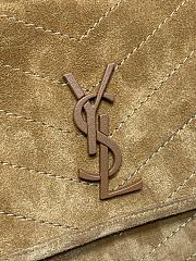 Saint Laurent Niki Medium Shoulder Bag in Suede 28x20x8cm - 3