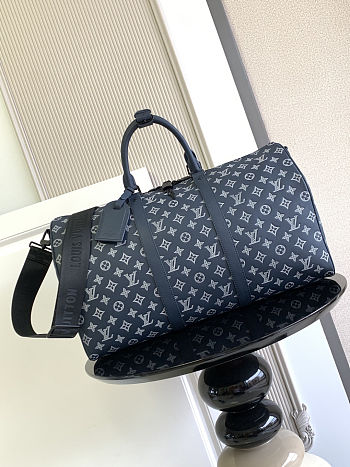 Louis Vuitton Keepall Bandoulière 50 Shadow Blue 50x29x23cm