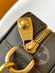 Louis Vuitton Trocadéro Wearable 20.0 x 13.0 x 6.5cm - 4