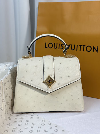 Louis Vuitton Rose des Vents White Bag 19cm