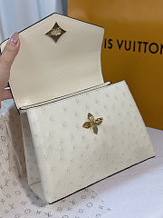 Louis Vuitton Rose des Vents White Bag 19cm - 2