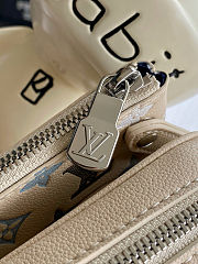 Louis Vuitton Trio Messenger 25x18.5x7cm. - 3