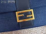  Fendi Medium Baguette Bag 27×14cm - 4