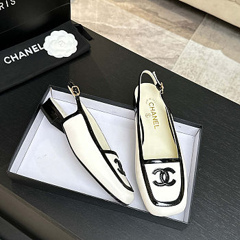 CHANEL 26B White Lambskin & Black Patent Calfskin Square-Toe Slingbacks