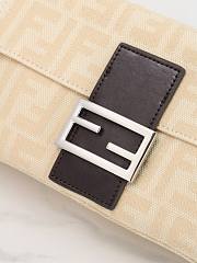 Fendi Zucca Baguette Cream Medium Bag 26x15x4cm - 5