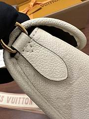 Louis Vuitton Diane Satchel Bag Cream 23x16x8.5cm - 4