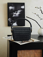 Chanel Mini Top Handle Turn Around Flap Bag 14.5x19.5x5cm - 3