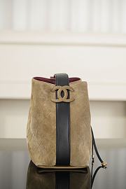 Chanel Bucket Bag Suede Calfskin & Calfskin Dark Beige Black 23x23x14.5cm - 6